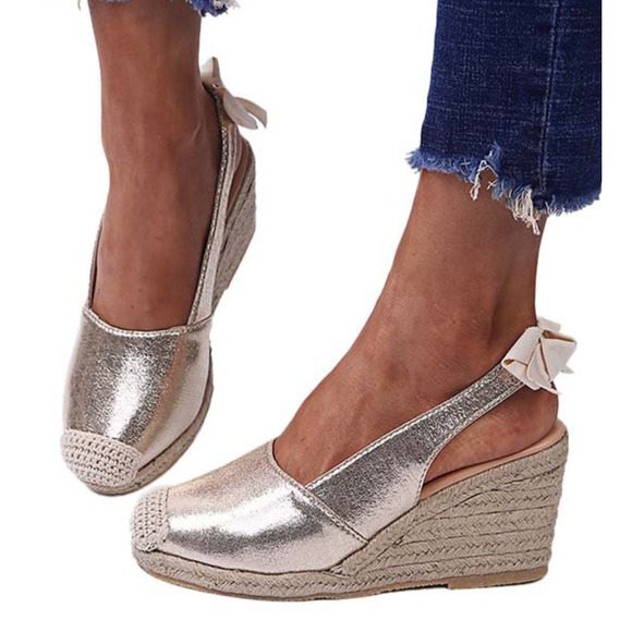 Yasirun Bow Accent Espadrille Wedge Sandal in Golden Size 8 New Without Box - Picture 1 of 7